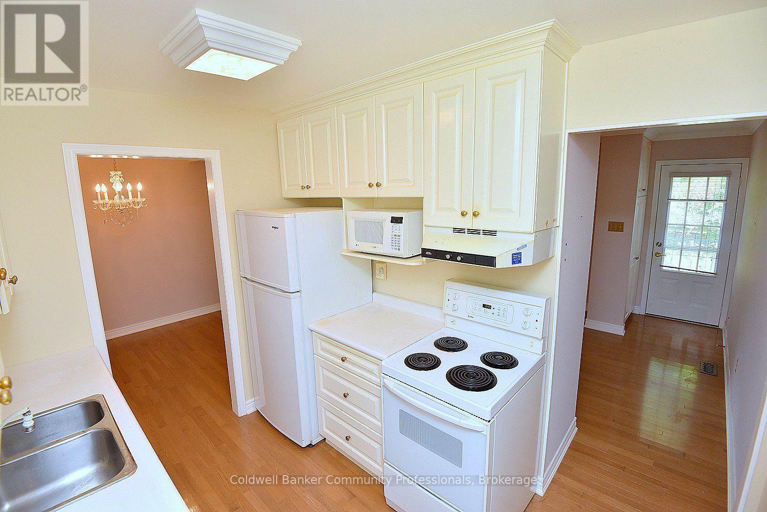 81 Aylmer Crescent Property Photo 16