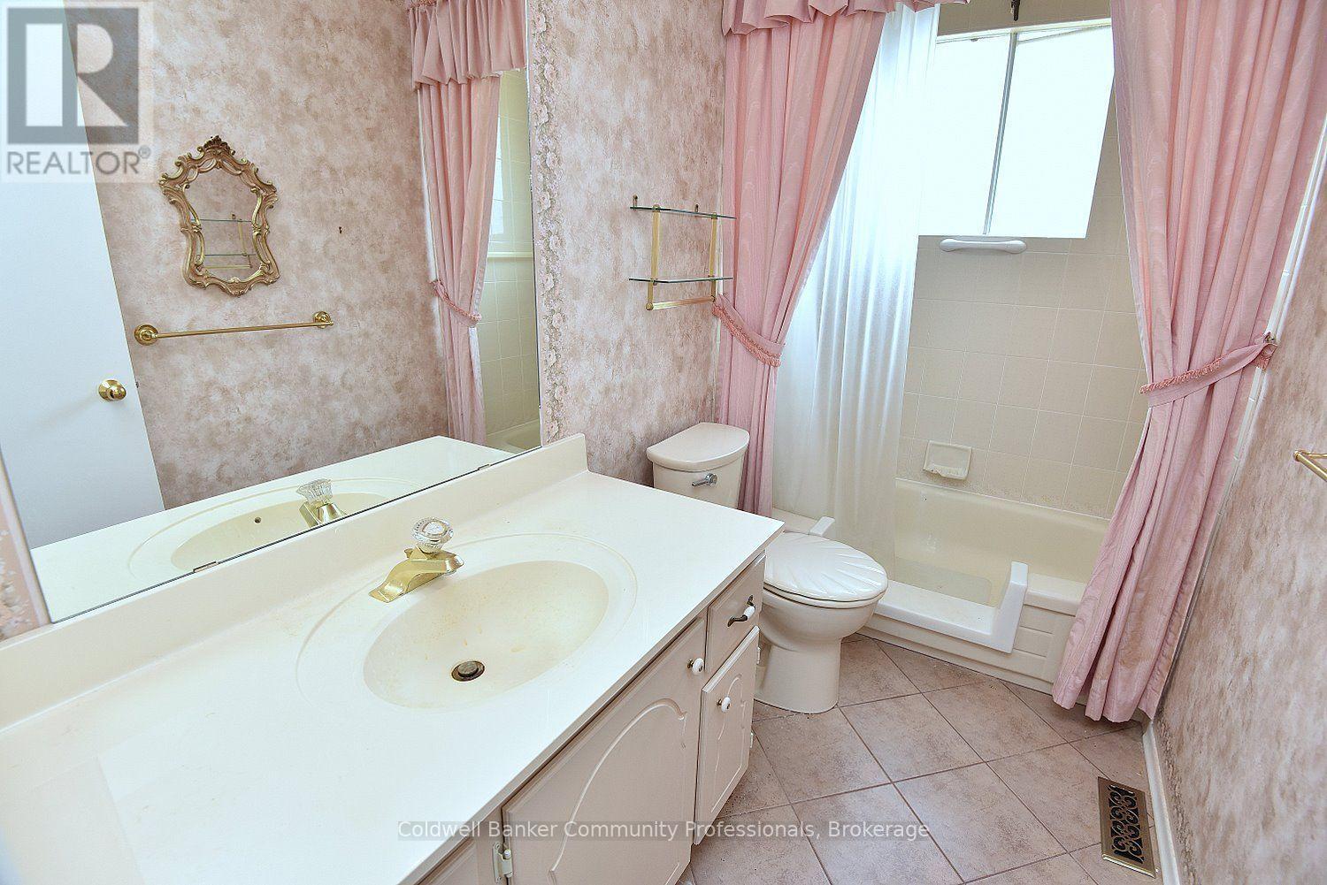 81 Aylmer Crescent Property Photo 29