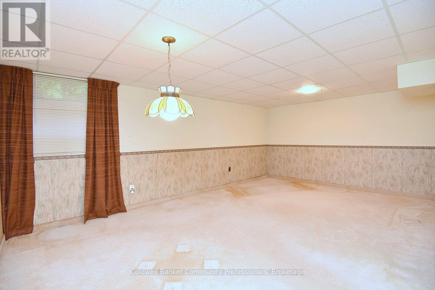 81 Aylmer Crescent Property Photo 32