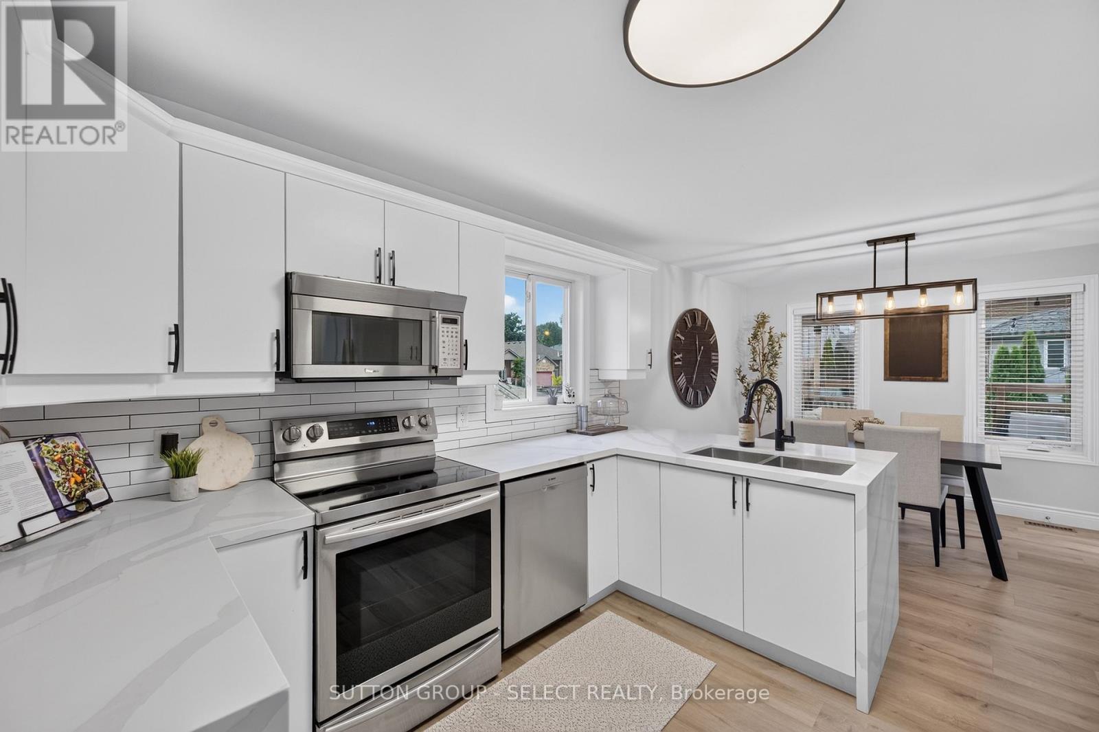 1801 Seymour Crescent Property Photo 8