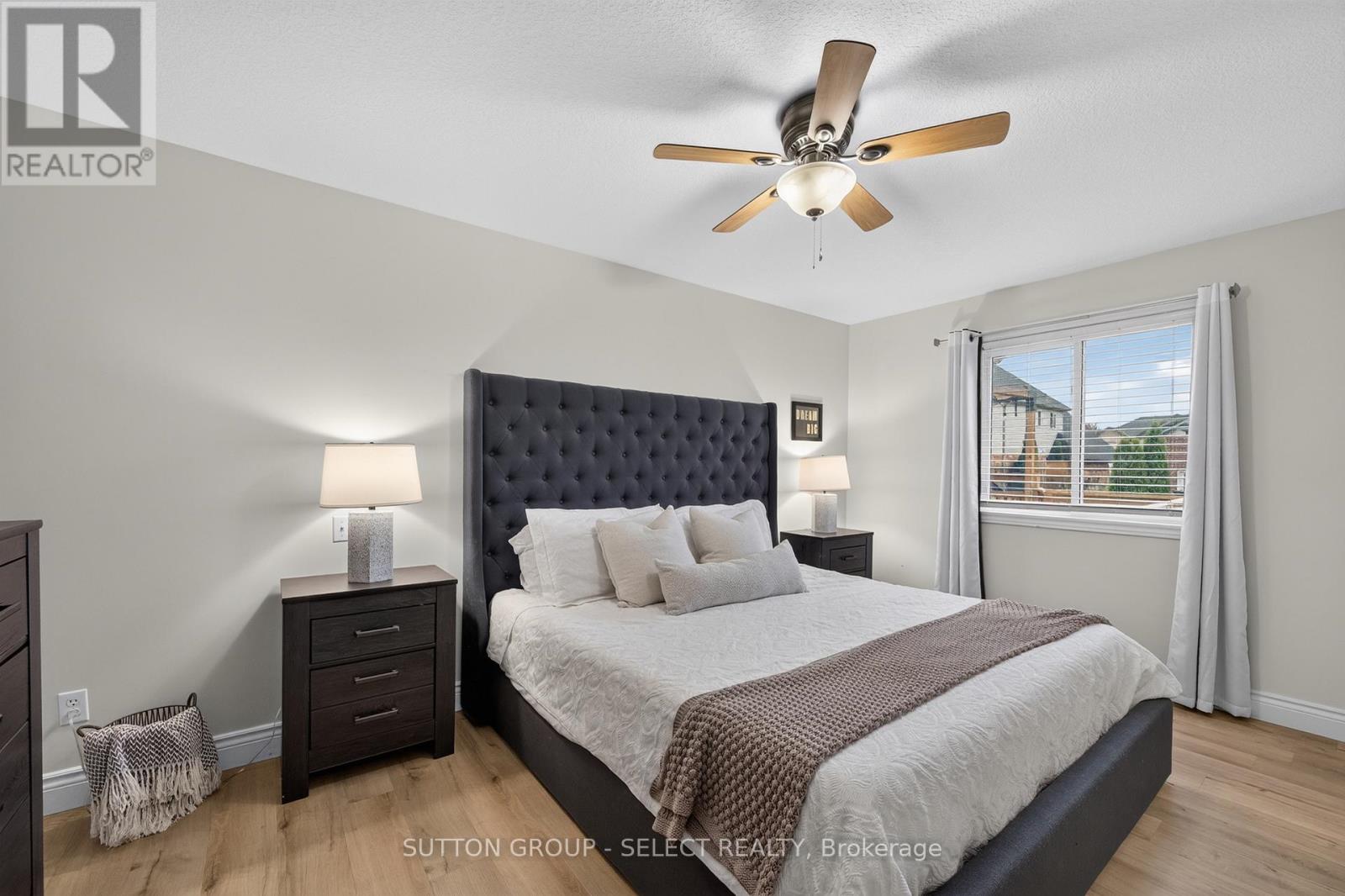 1801 Seymour Crescent Property Photo 14