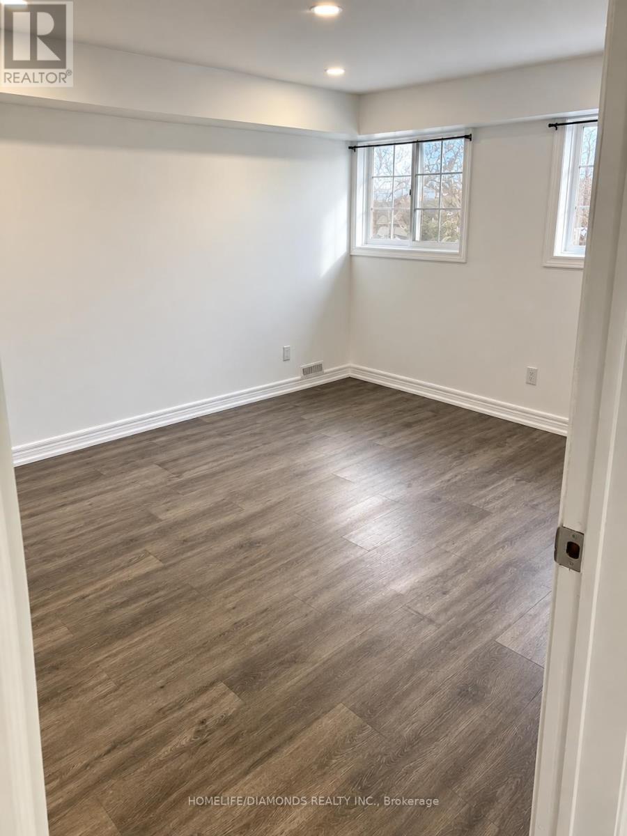 558 First Avenue Property Photo 24
