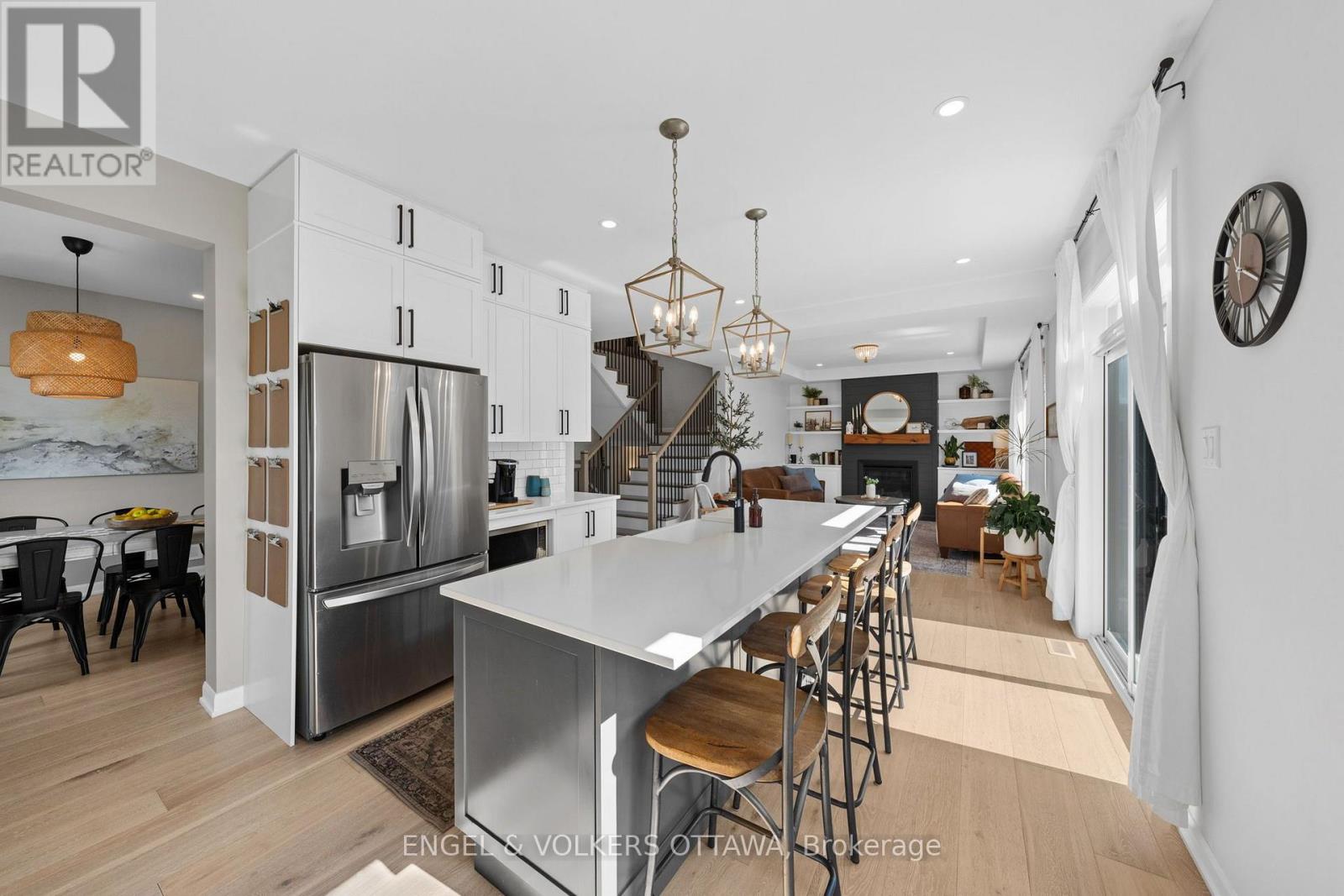 720 Coast Circle Property Photo 12