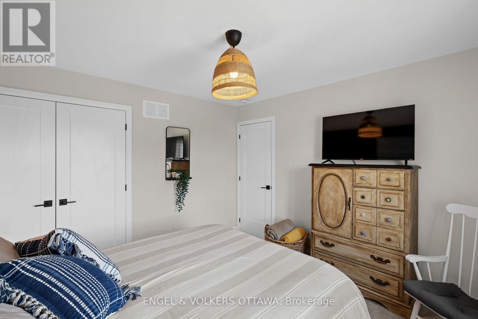 720 Coast Circle Property Photo 34