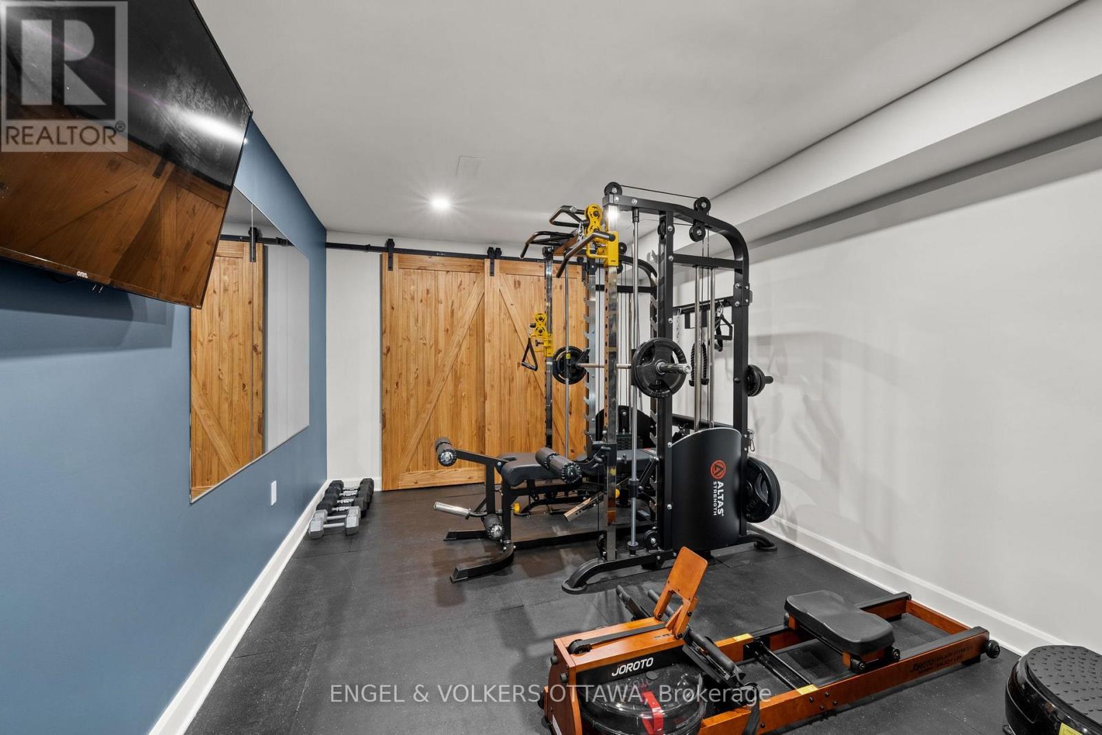 720 Coast Circle Property Photo 41