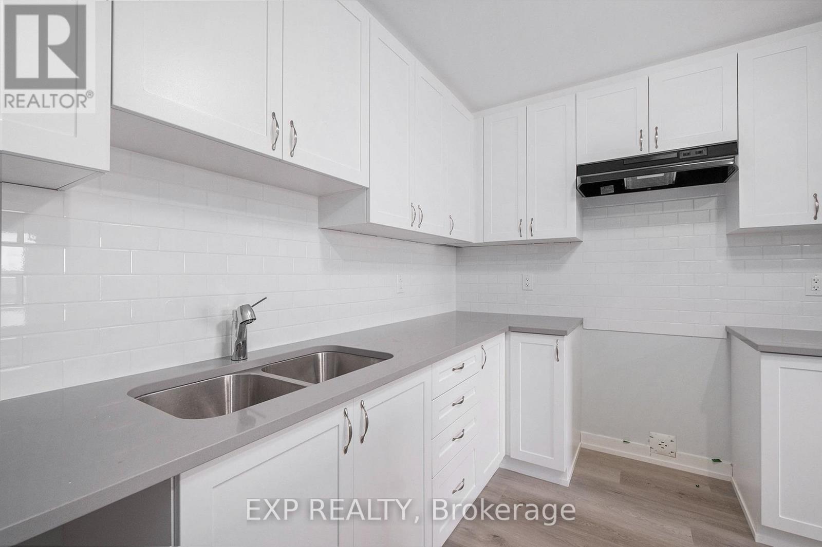 6538 Linseed Road Property Photo 11