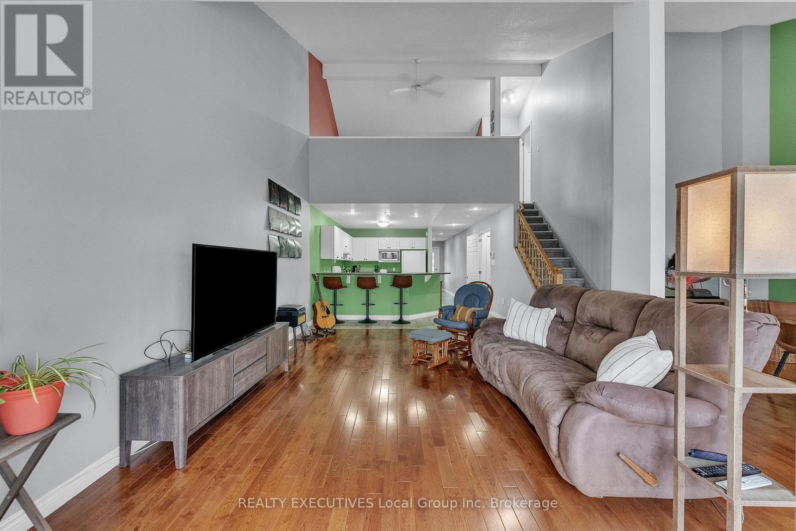 87 Fairway Drive Property Photo 28