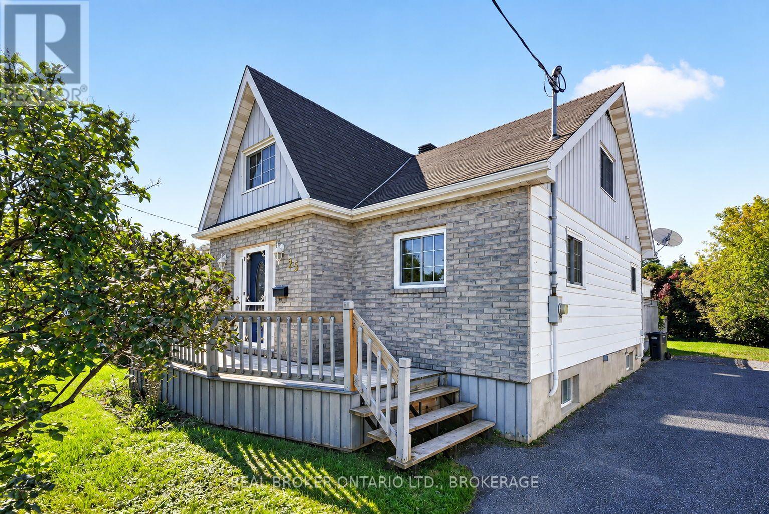 25 Dunbar Avenue Property Photo 1
