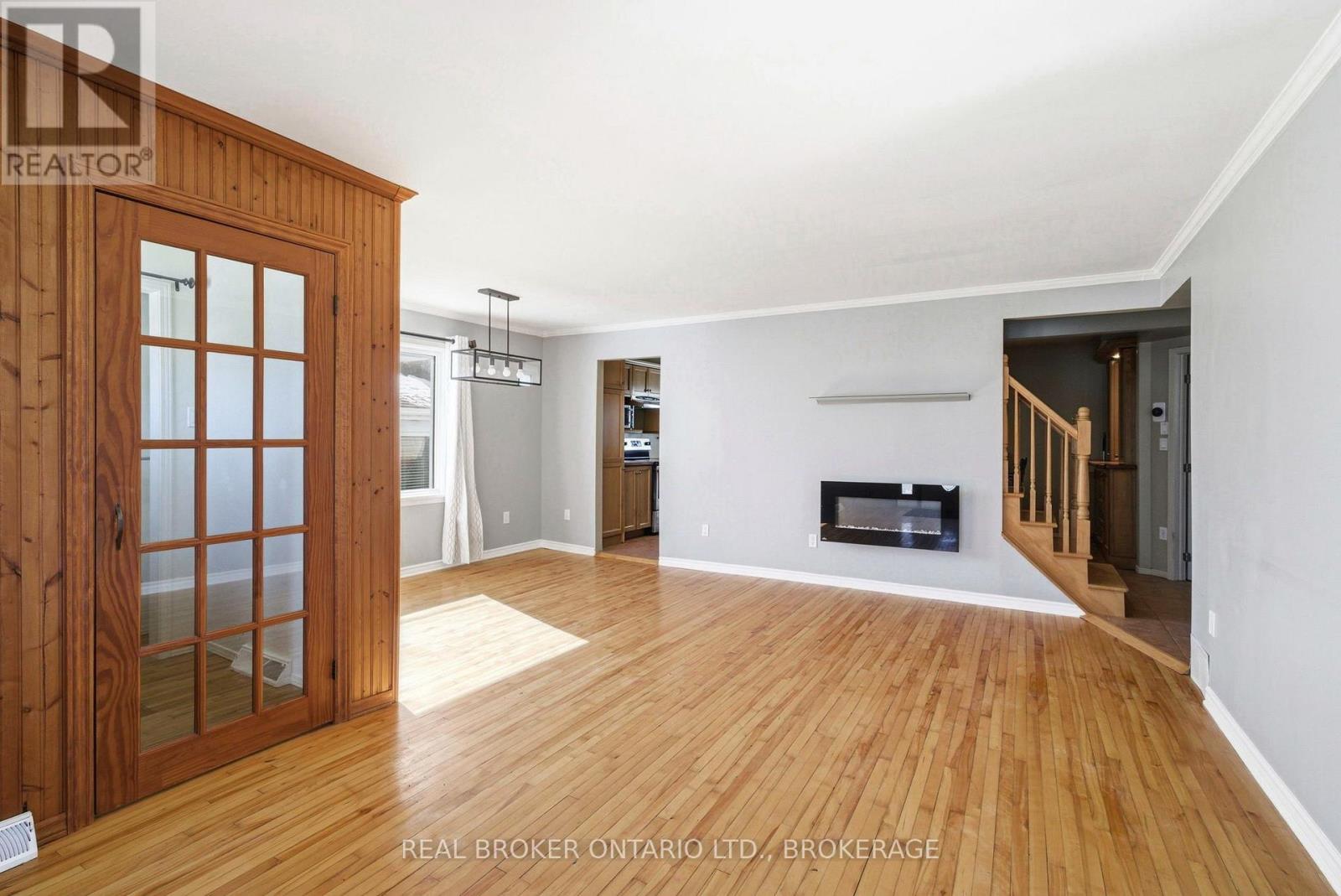 25 Dunbar Avenue Property Photo 5