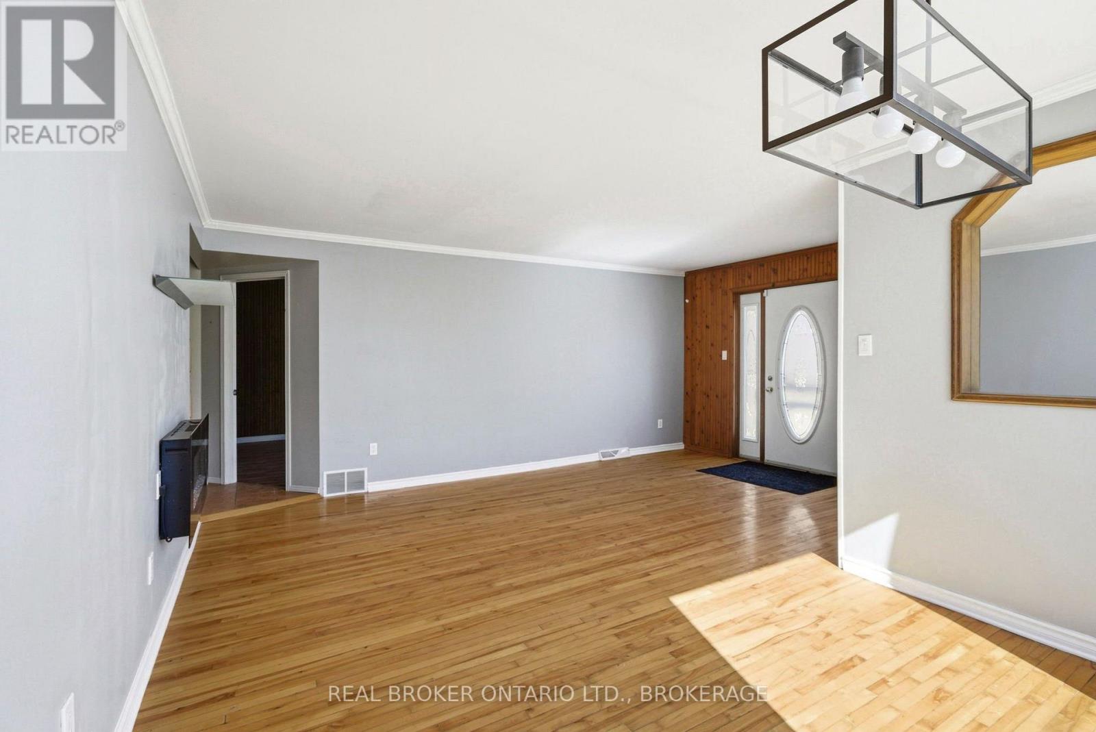 25 Dunbar Avenue Property Photo 7