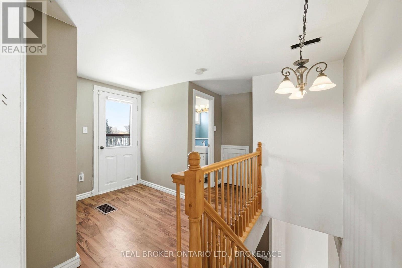 25 Dunbar Avenue Property Photo 17