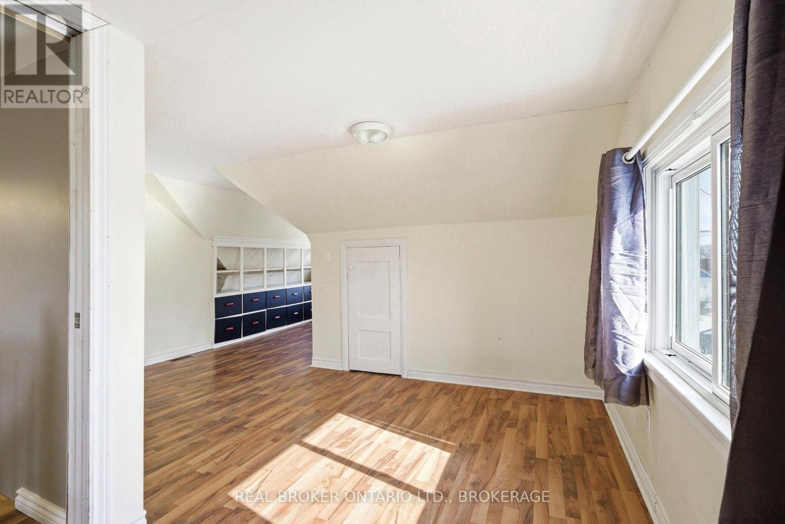 25 Dunbar Avenue Property Photo 19