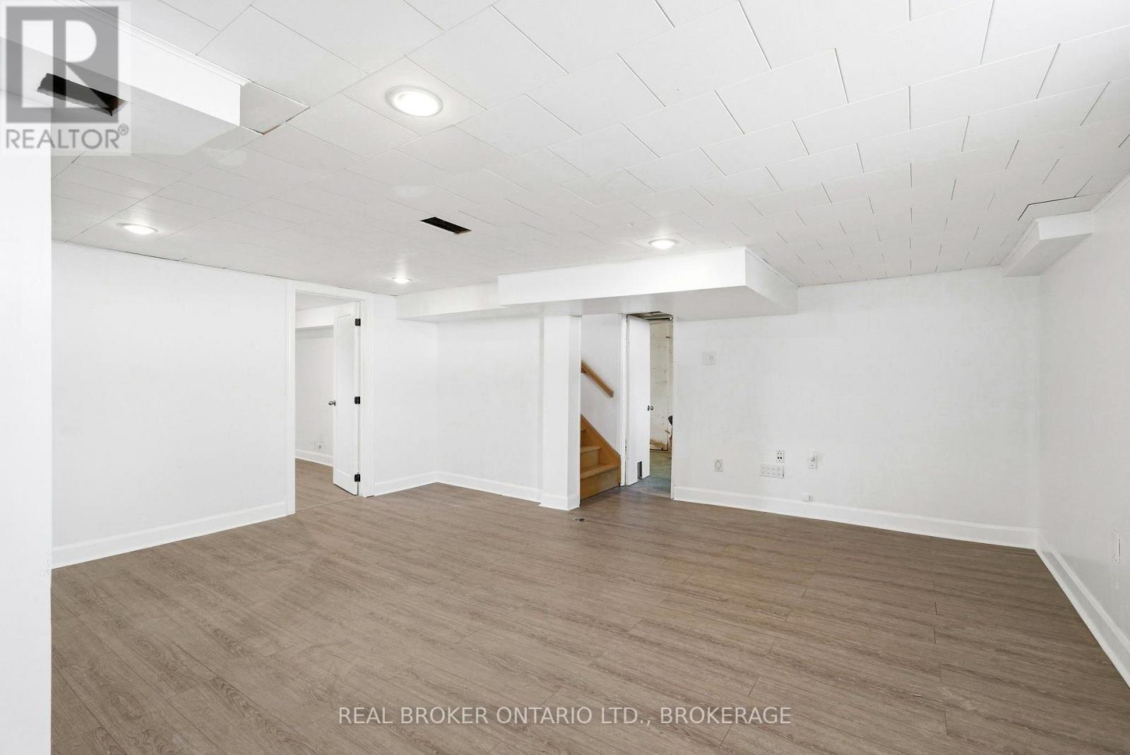 25 Dunbar Avenue Property Photo 28