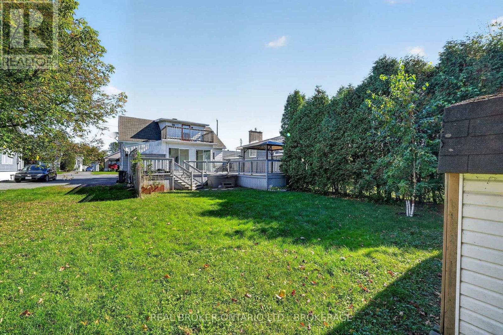 25 Dunbar Avenue Property Photo 33