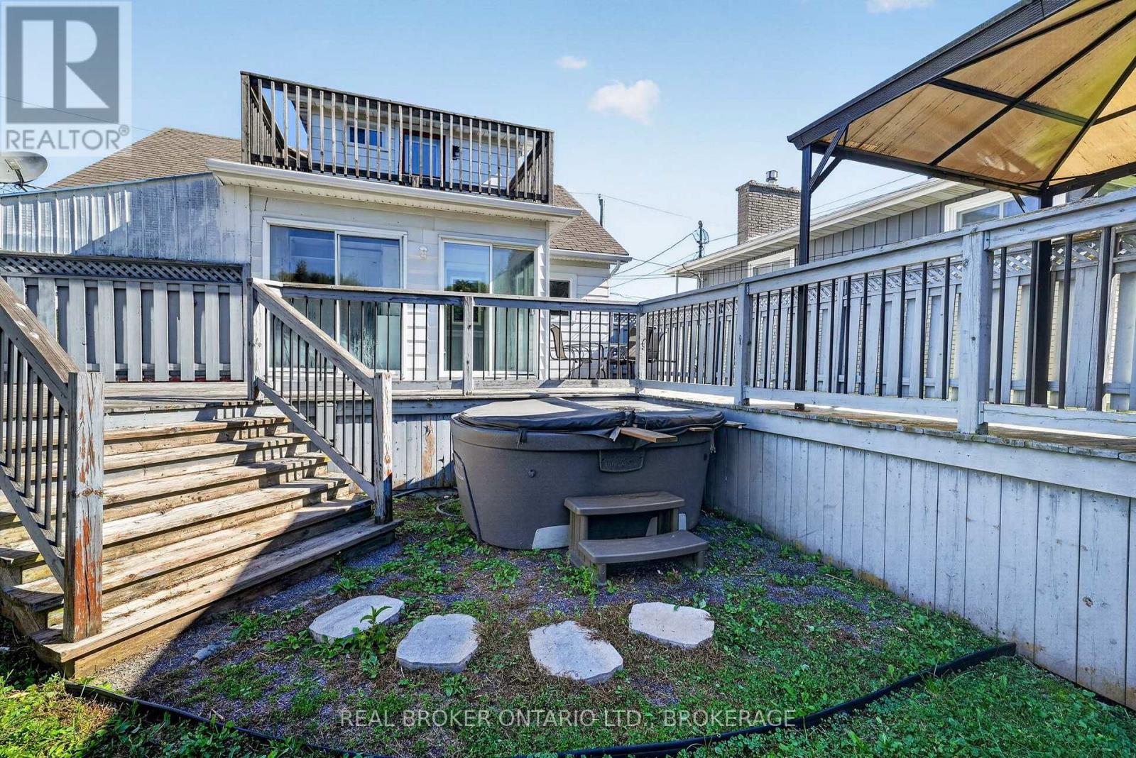 25 Dunbar Avenue Property Photo 35