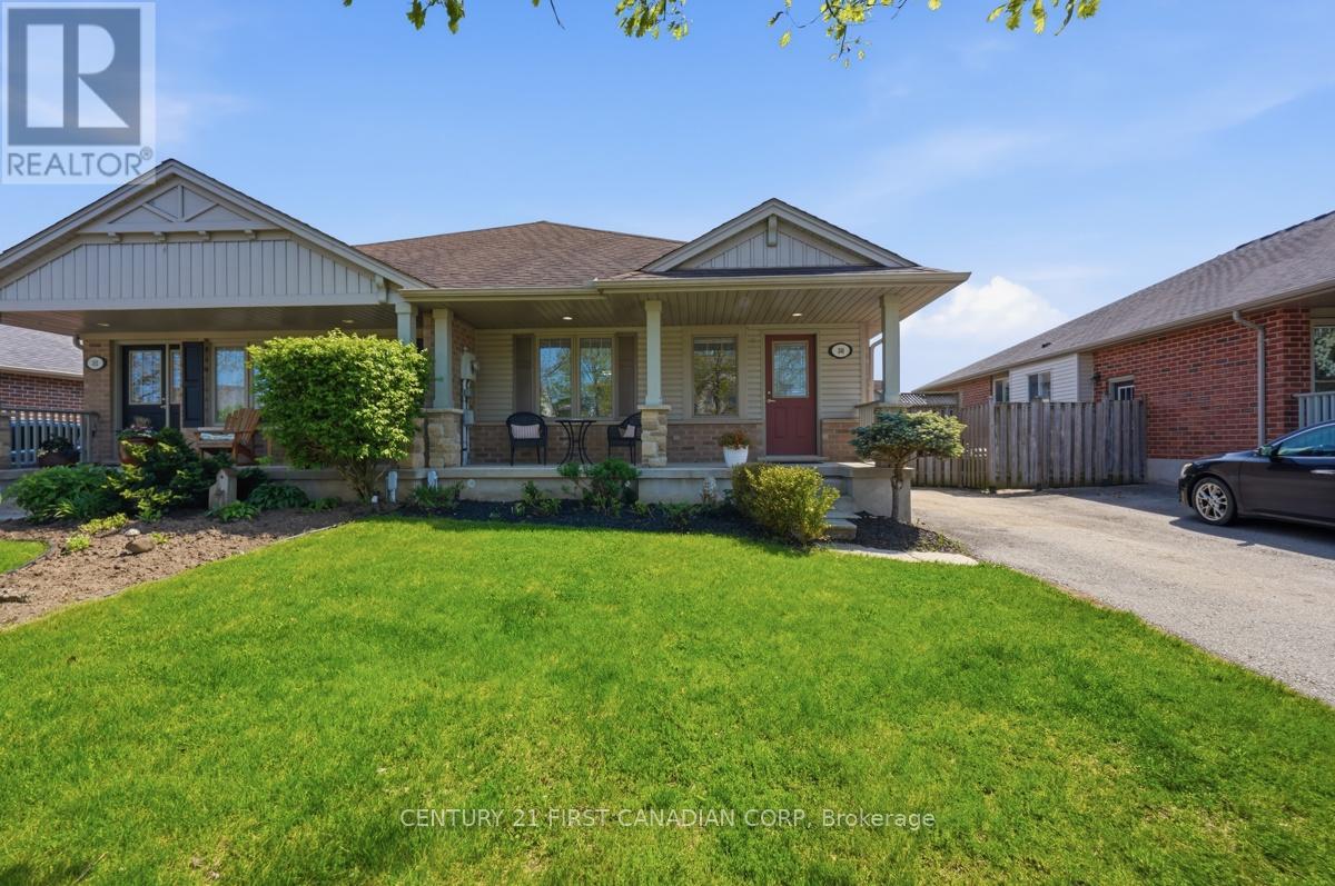 30 Pear Tree Avenue Property Photo 2
