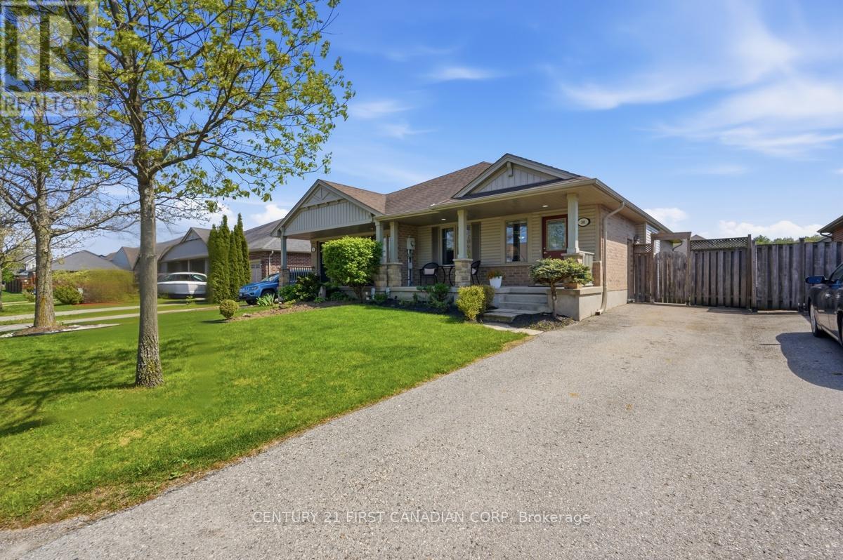 30 Pear Tree Avenue Property Photo 6
