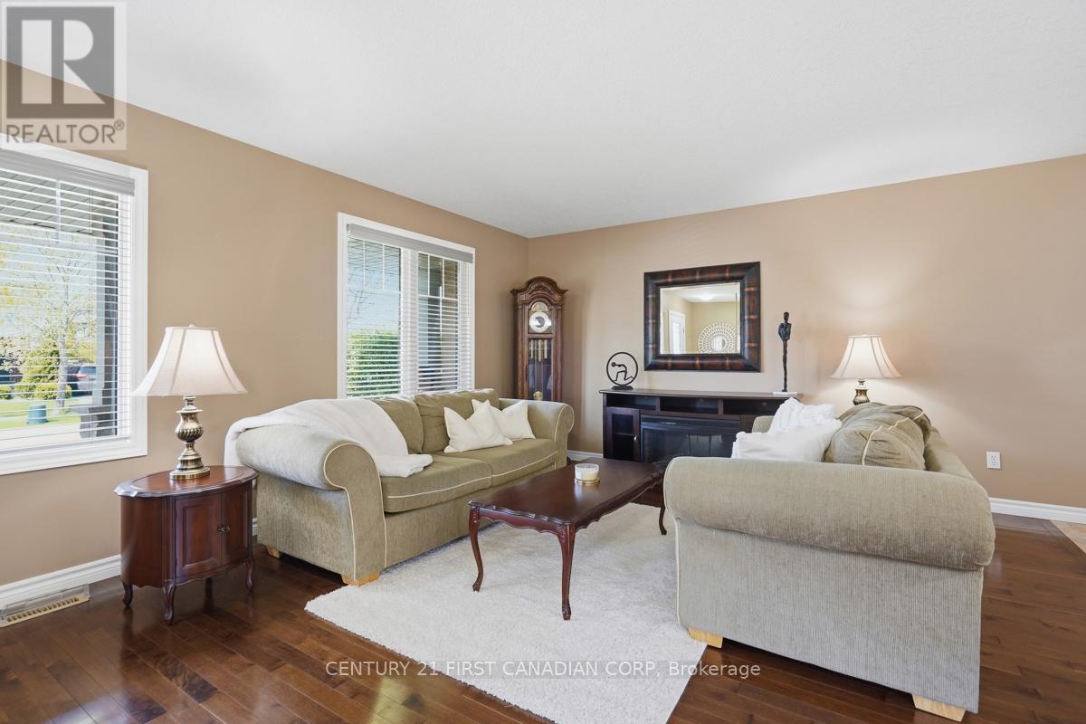 30 Pear Tree Avenue Property Photo 11