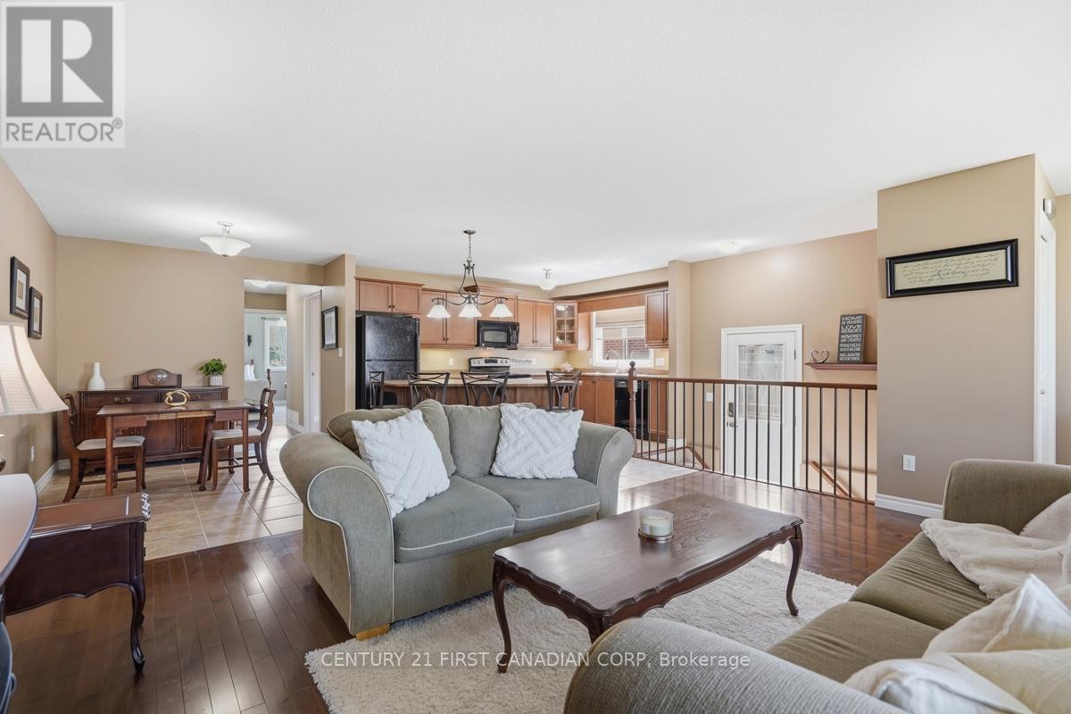 30 Pear Tree Avenue Property Photo 13