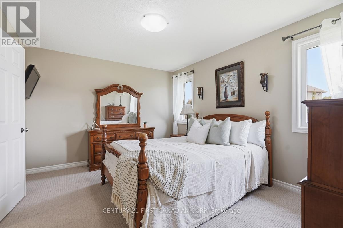 30 Pear Tree Avenue Property Photo 24