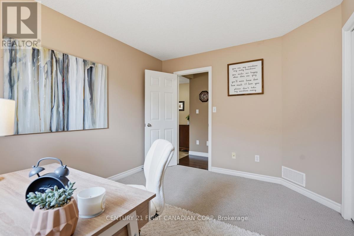 30 Pear Tree Avenue Property Photo 30