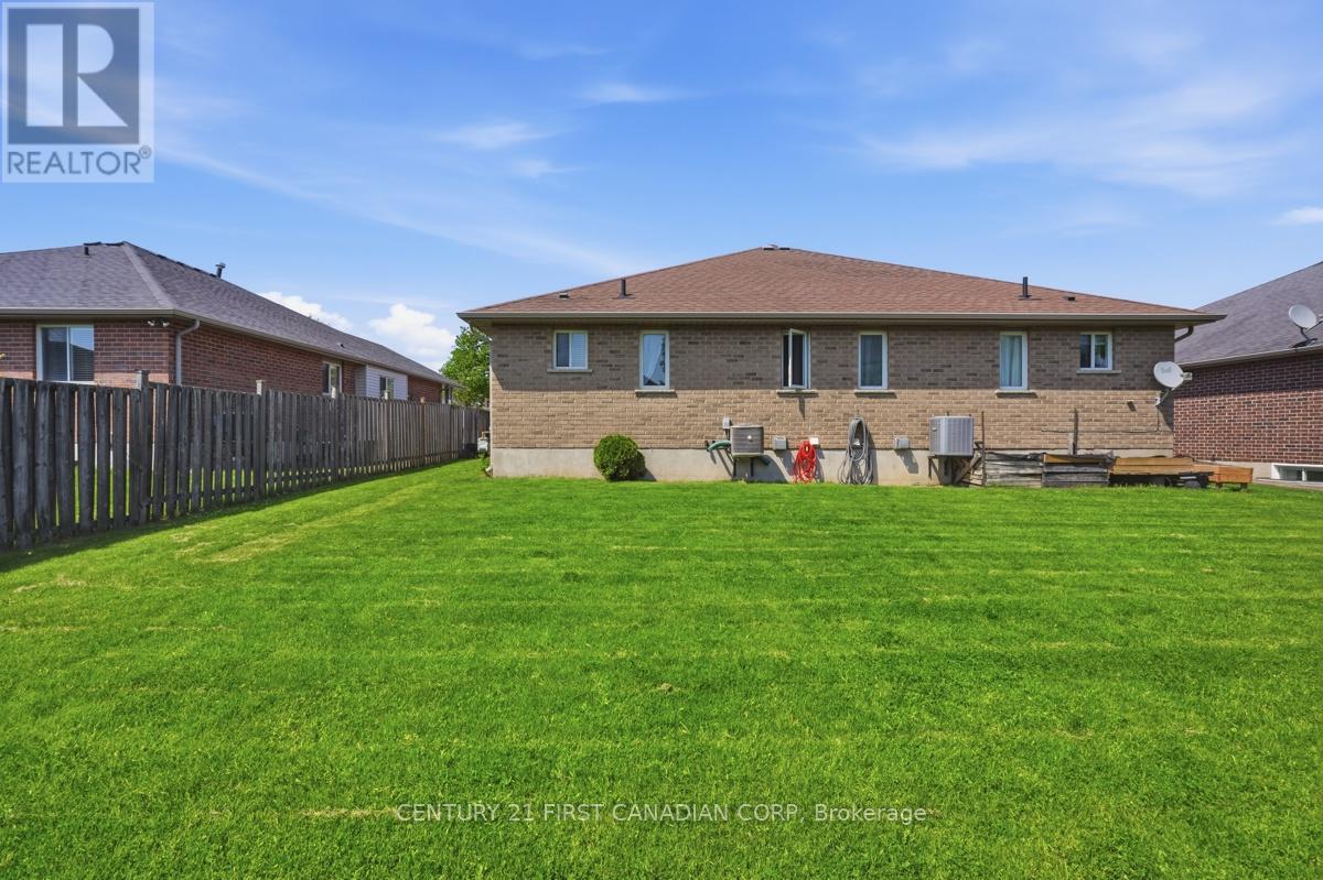 30 Pear Tree Avenue Property Photo 40