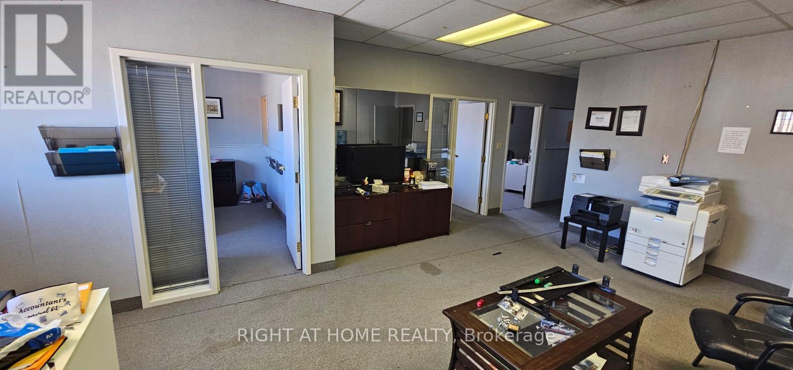 203 - 555 York Street Property Photo 4