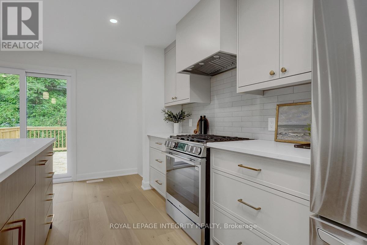 8 Brian Crescent Property Photo 9