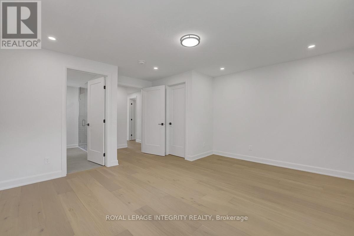 8 Brian Crescent Property Photo 18