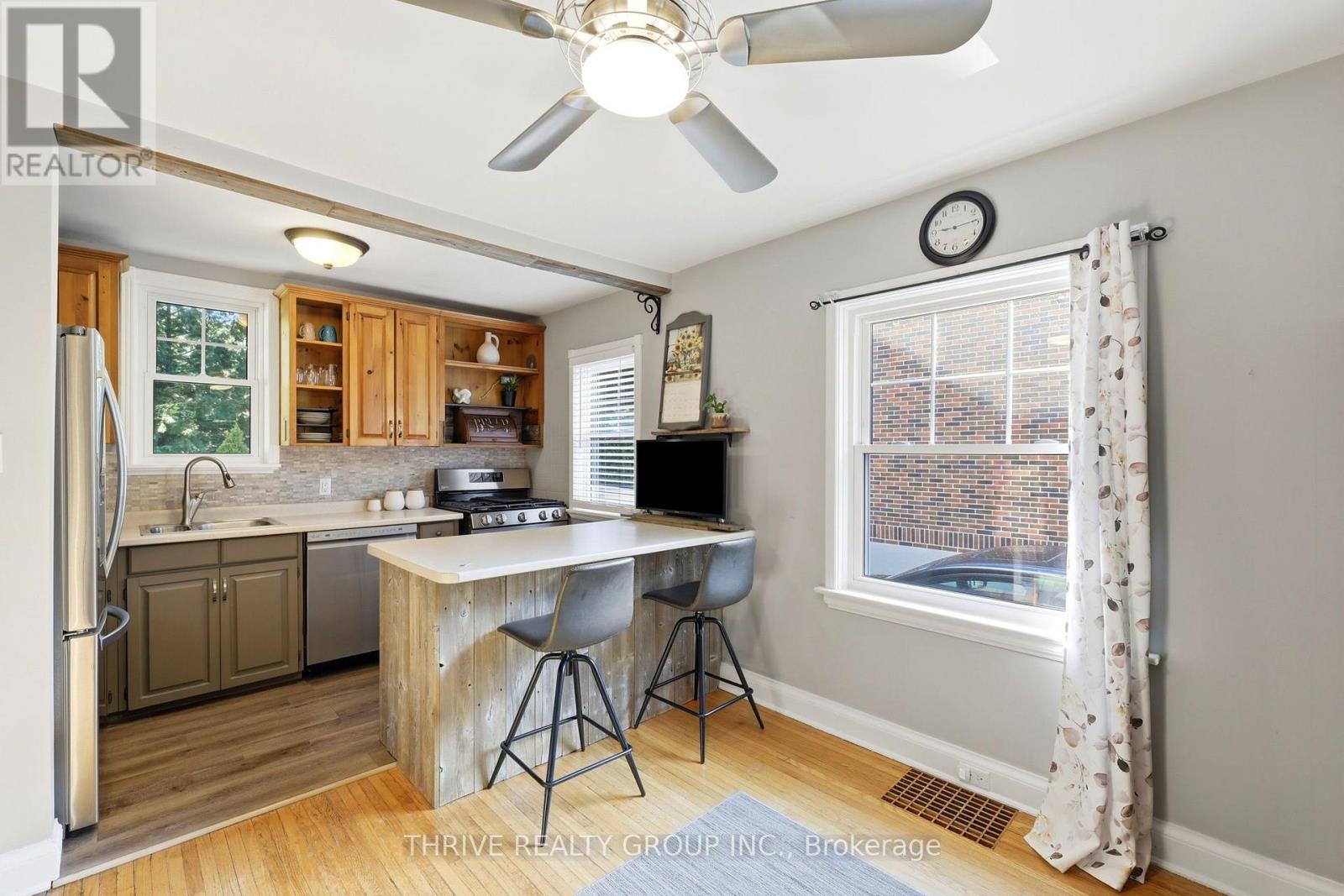 164 Devonshire Avenue Property Photo 9