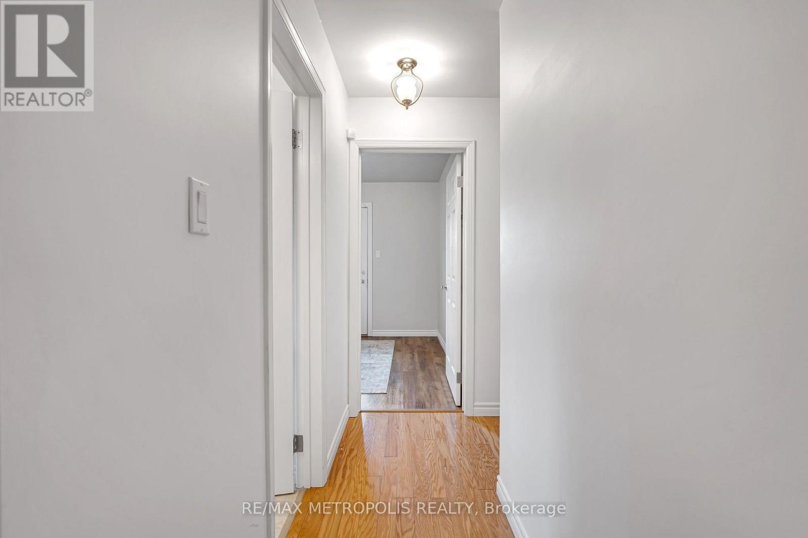 598 Black Oak Crescent Property Photo 16
