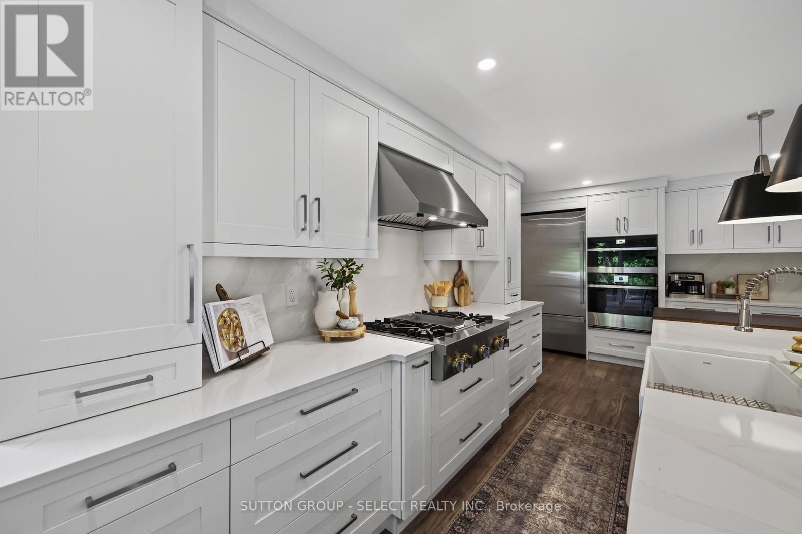 1316 Corley Drive N Property Photo 16