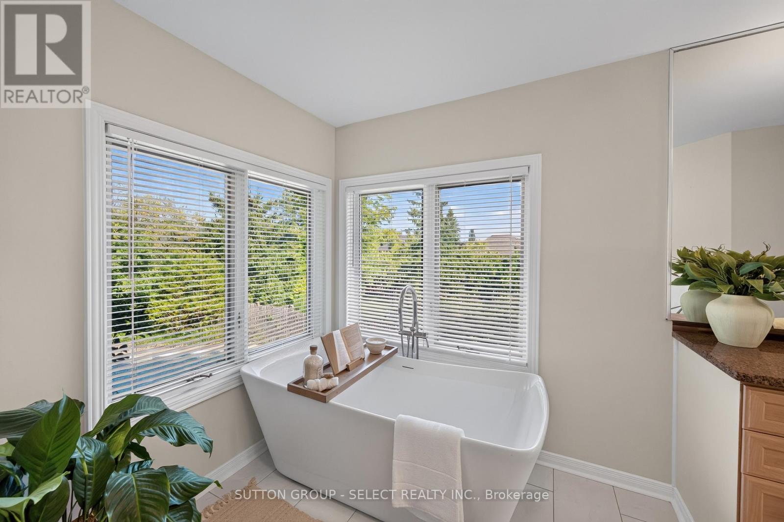 1316 Corley Drive N Property Photo 22