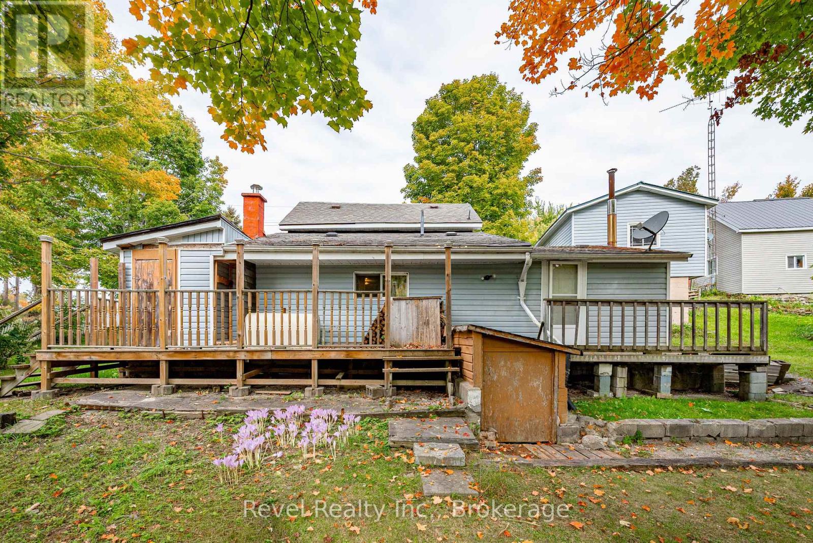 14 Richmond Street E Property Photo 14