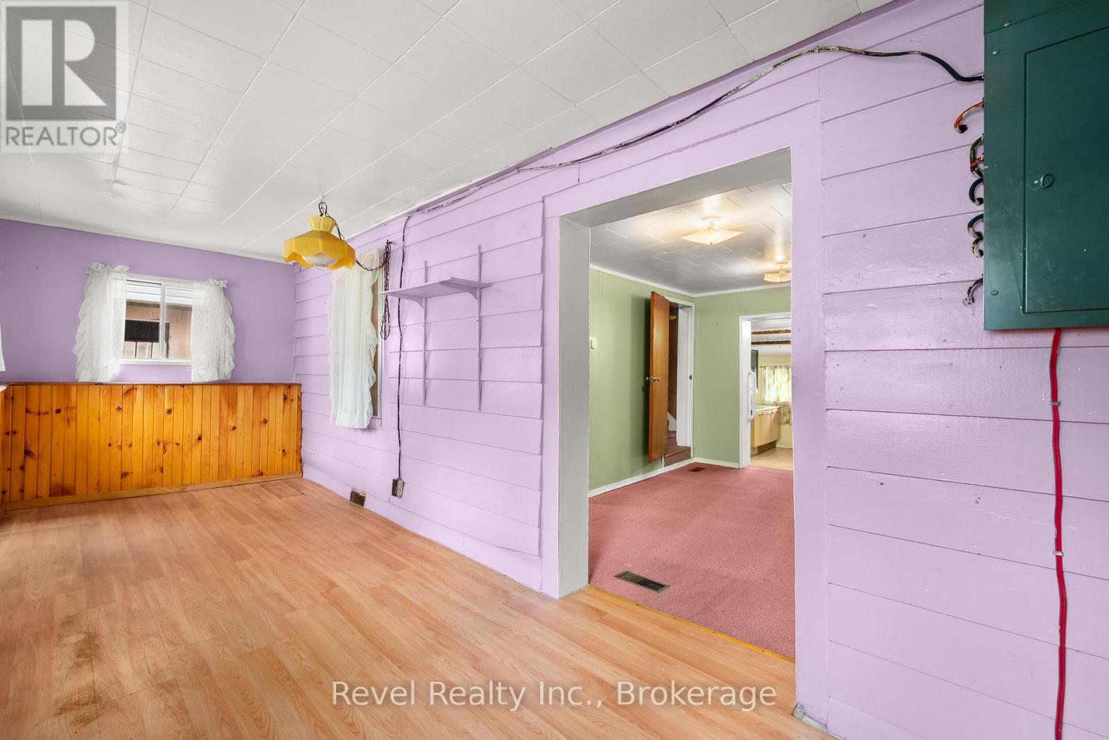 14 Richmond Street E Property Photo 21