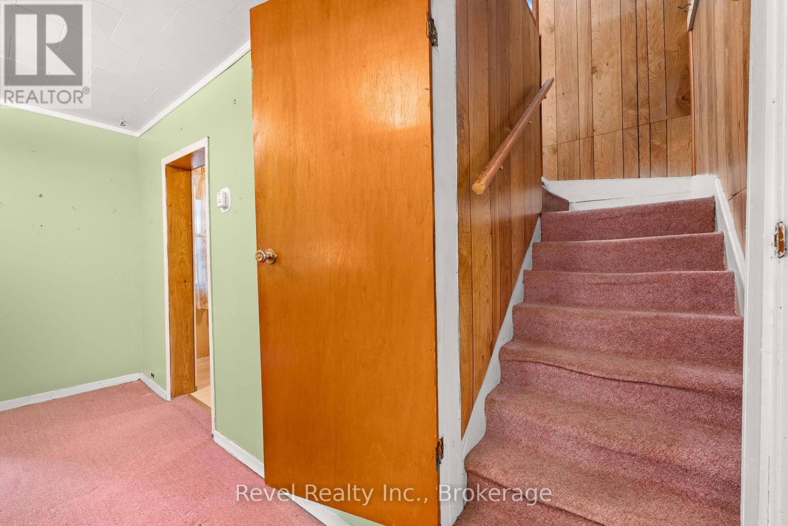 14 Richmond Street E Property Photo 29
