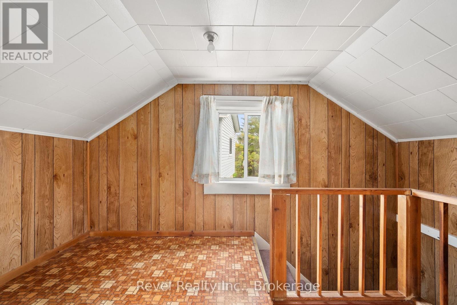 14 Richmond Street E Property Photo 30