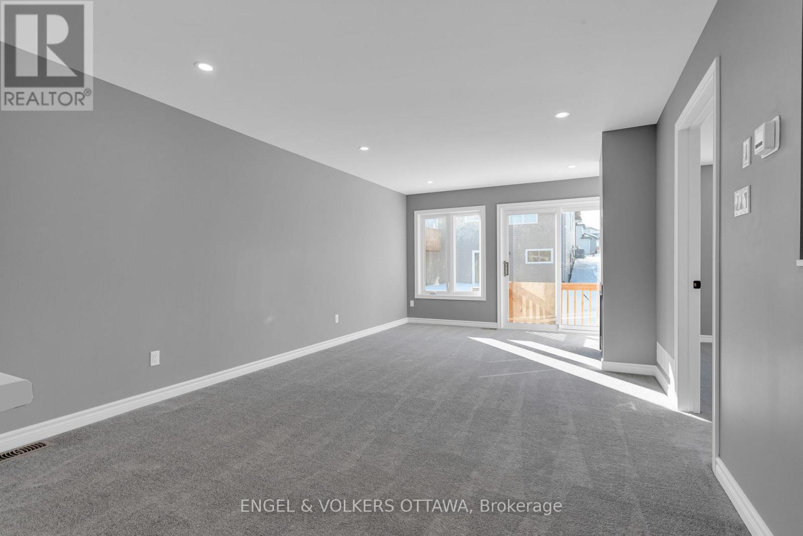 102 Seabert Drive Property Photo 9