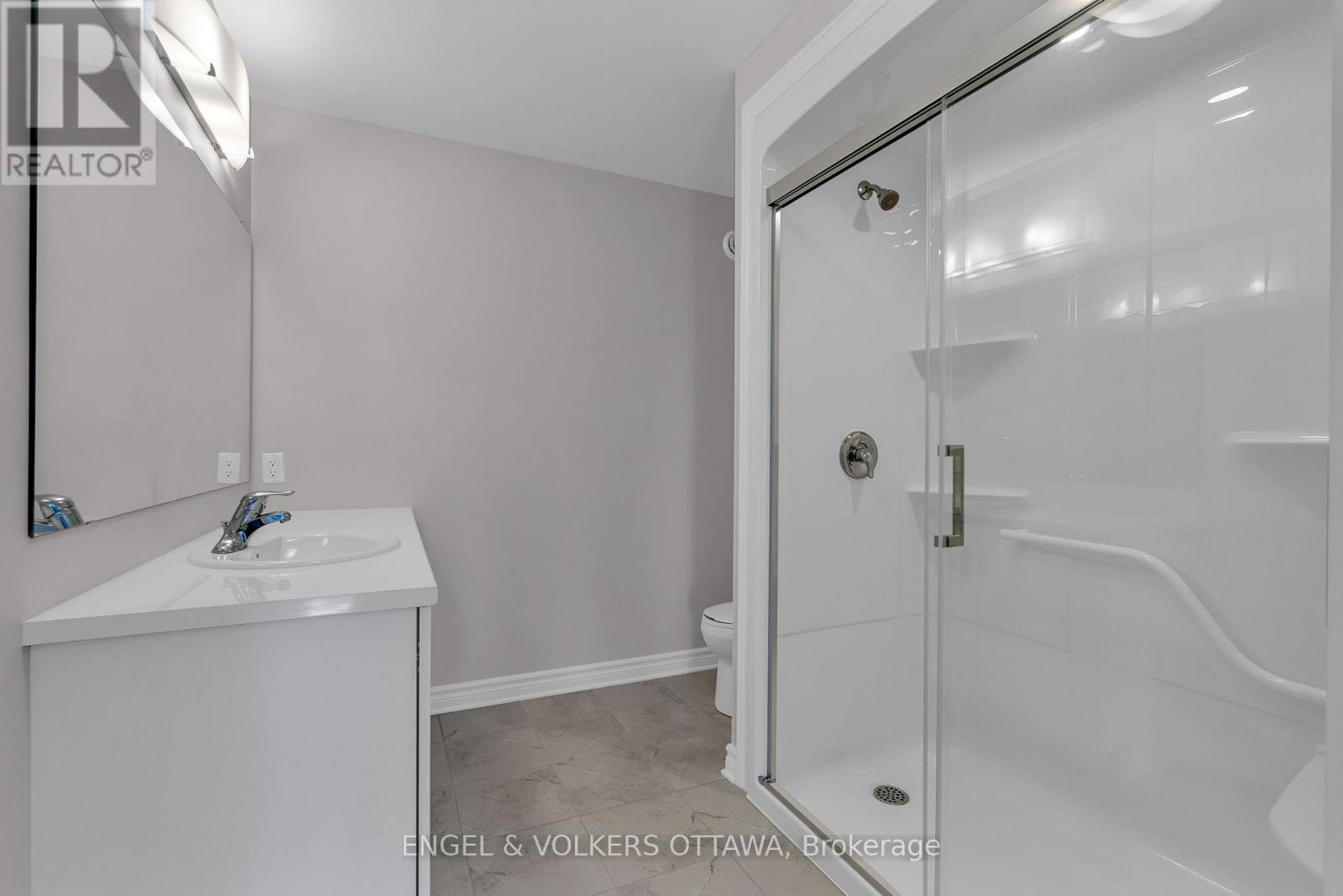 102 Seabert Drive Property Photo 14