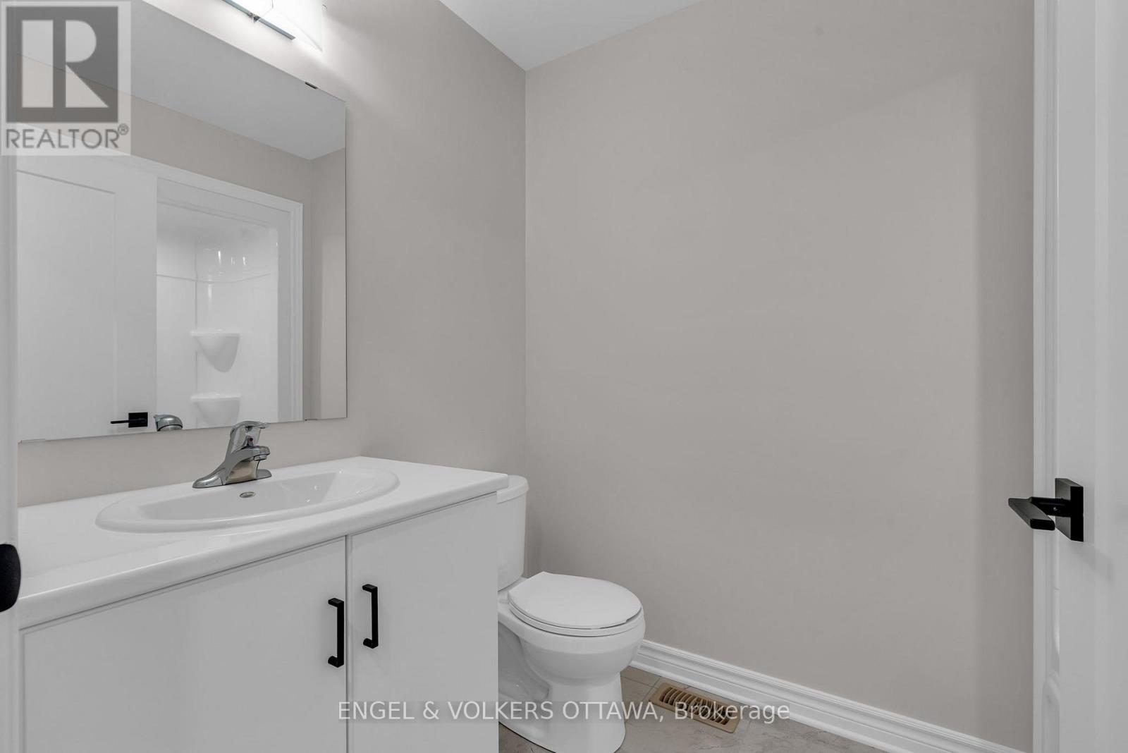102 Seabert Drive Property Photo 16