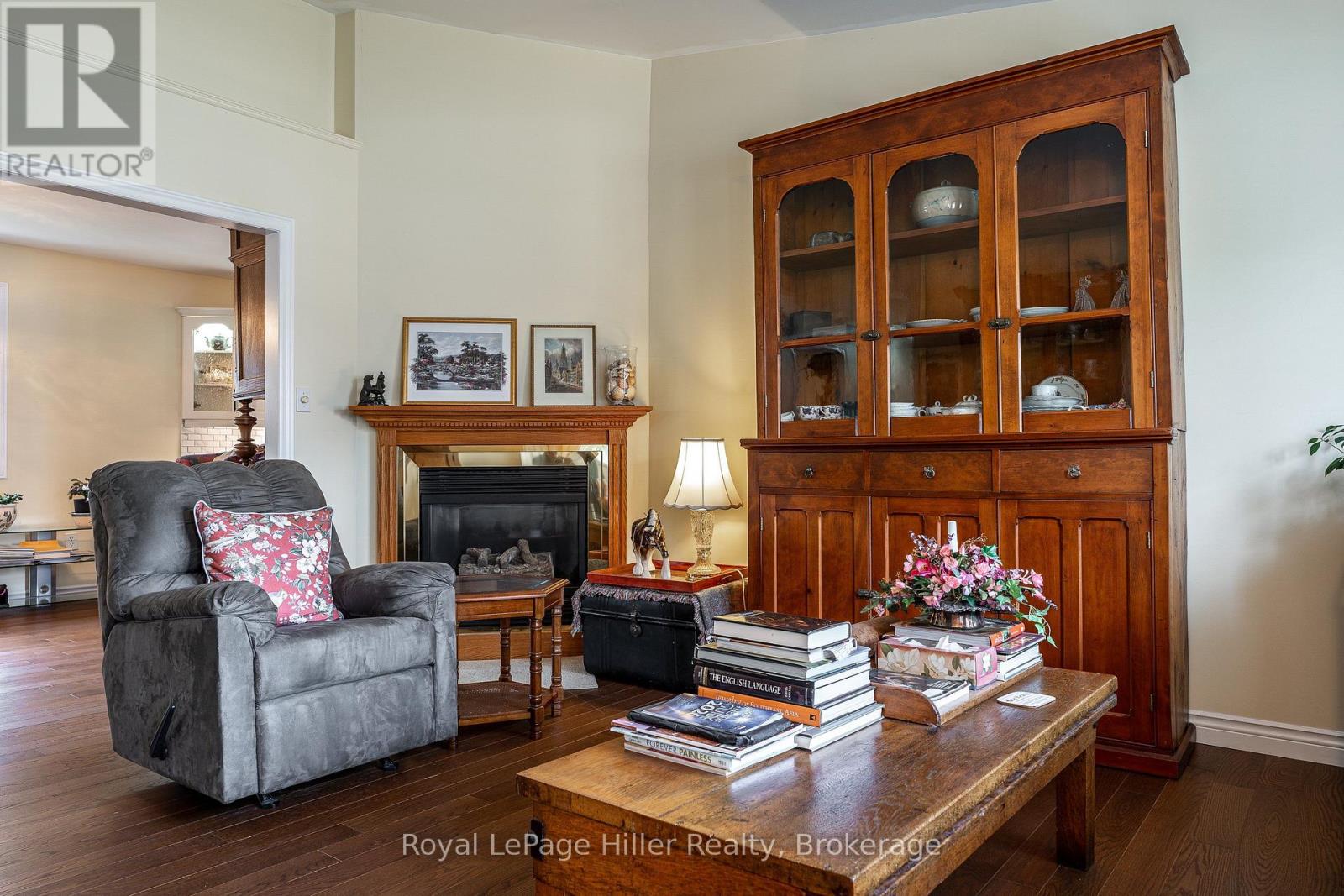 5 Moore Street Property Photo 5
