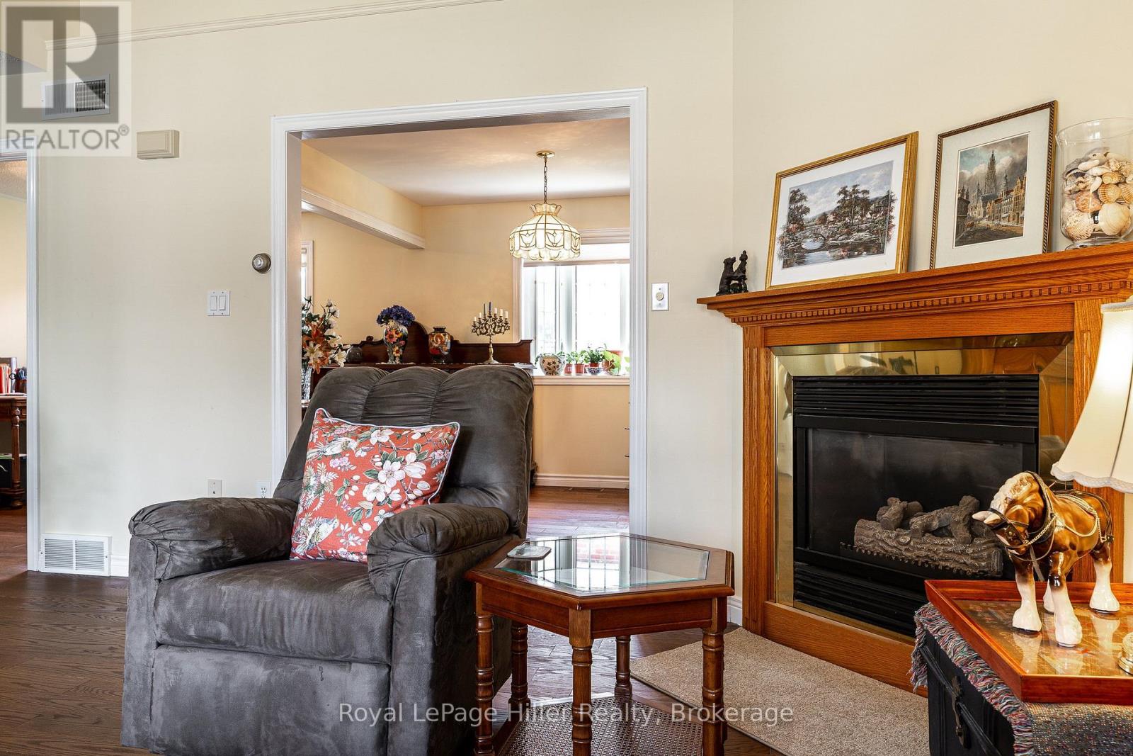 5 Moore Street Property Photo 8