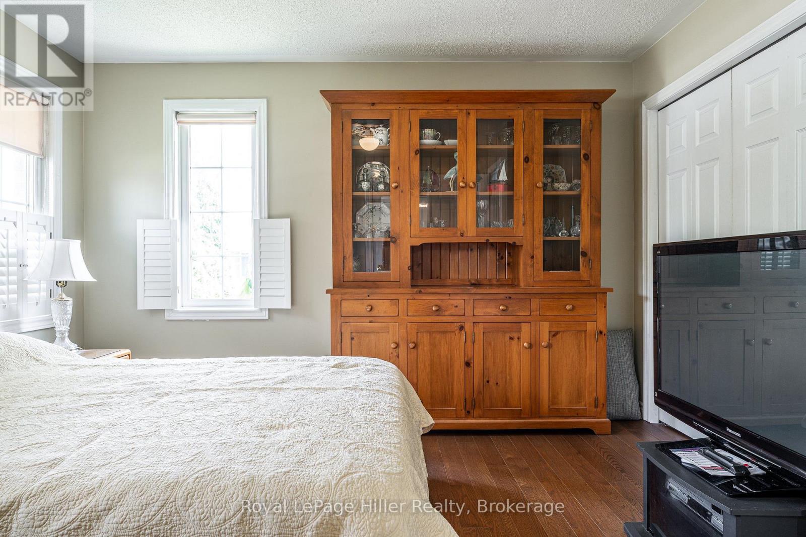 5 Moore Street Property Photo 20