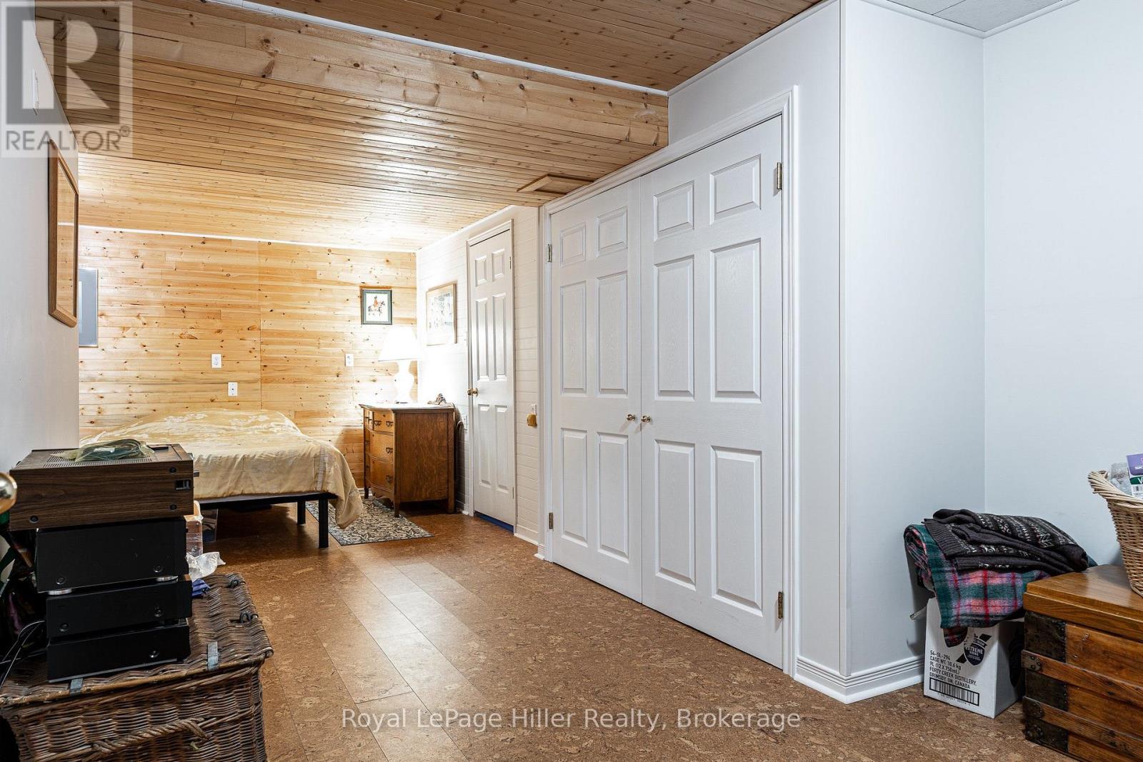 5 Moore Street Property Photo 26