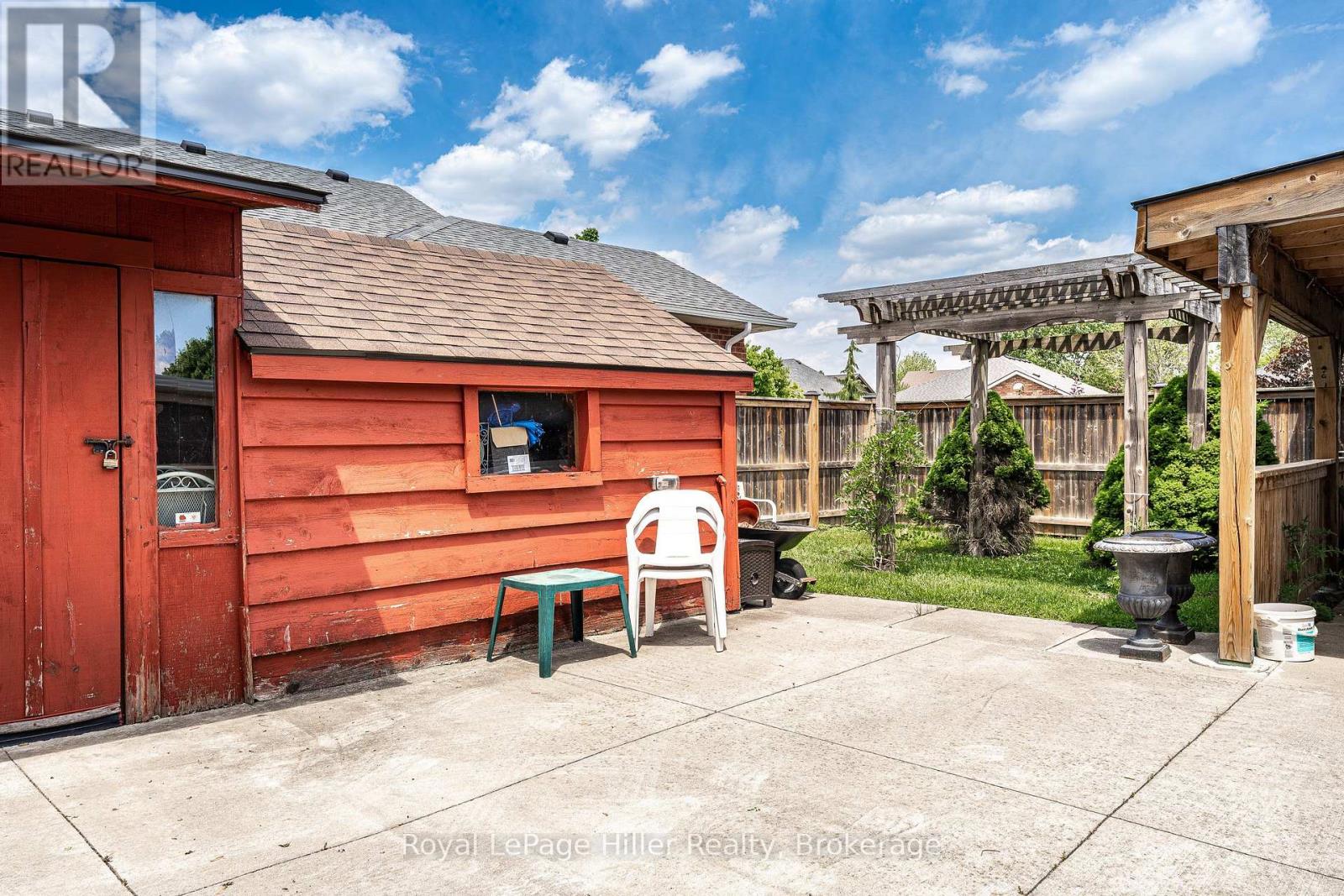 5 Moore Street Property Photo 39