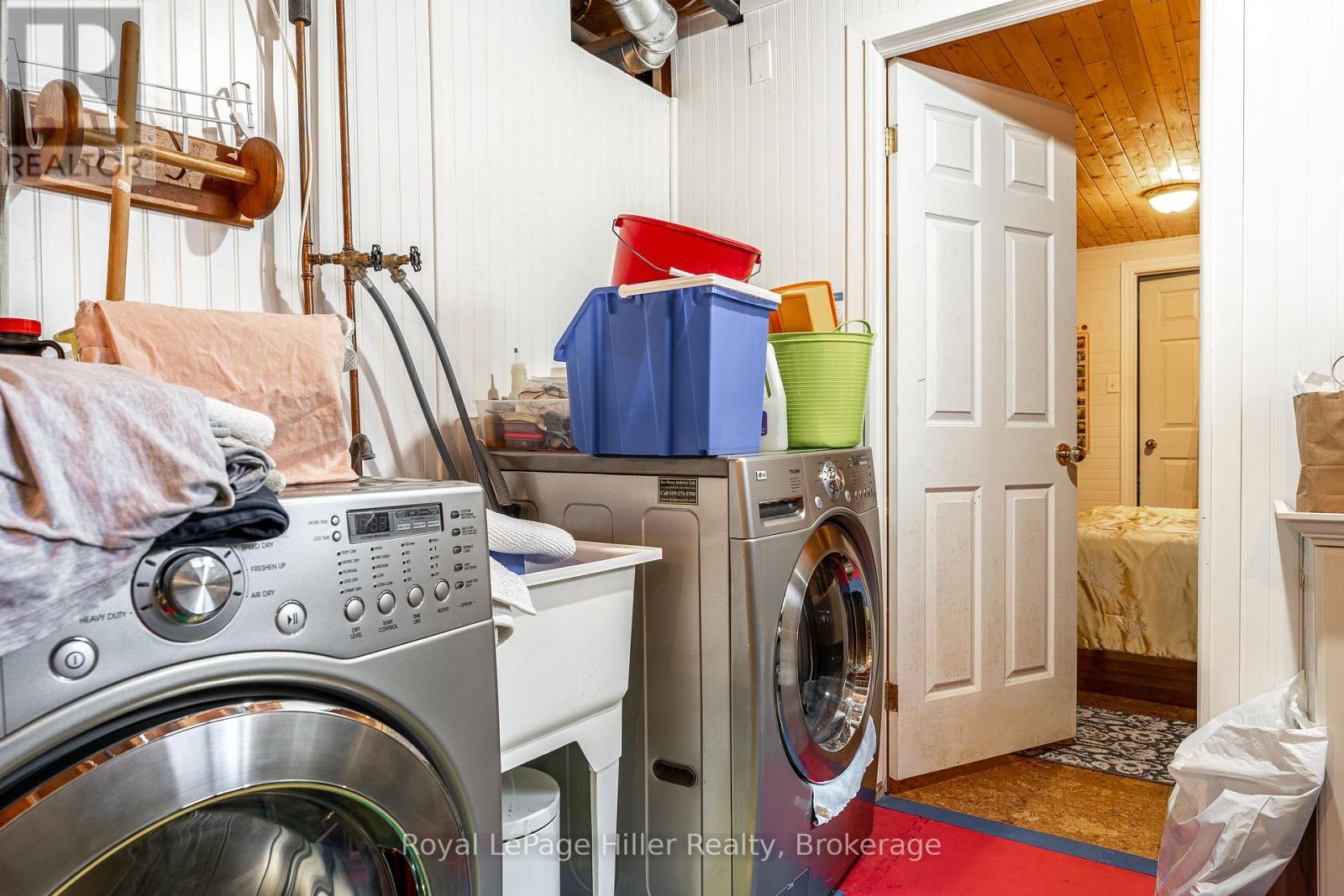 5 Moore Street Property Photo 44