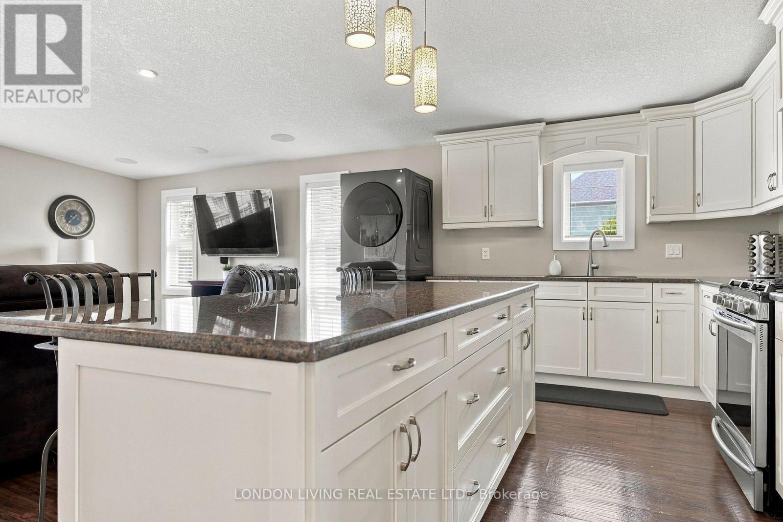757 Nadine Avenue Property Photo 30