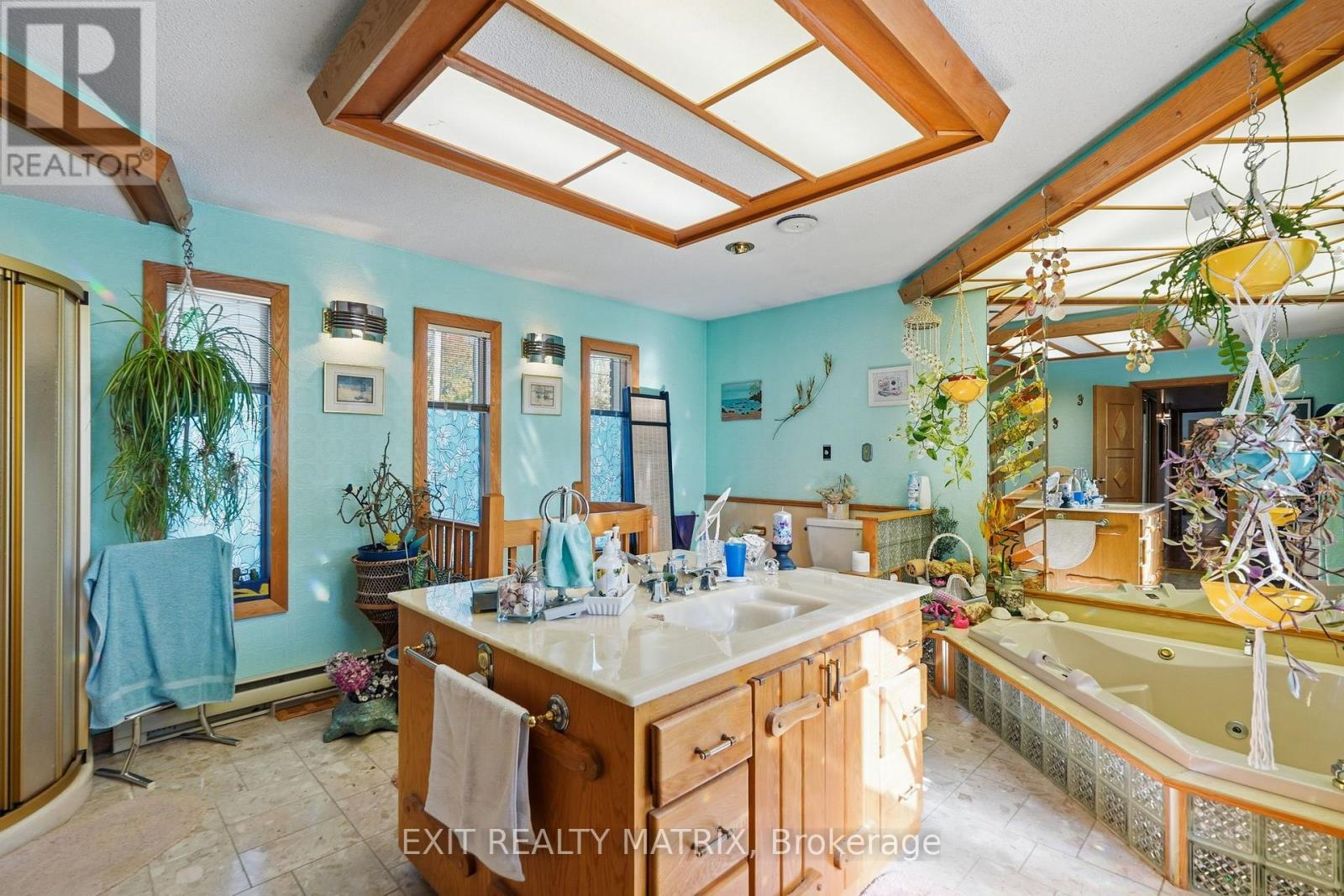 1055 Victoria Street Property Photo 17