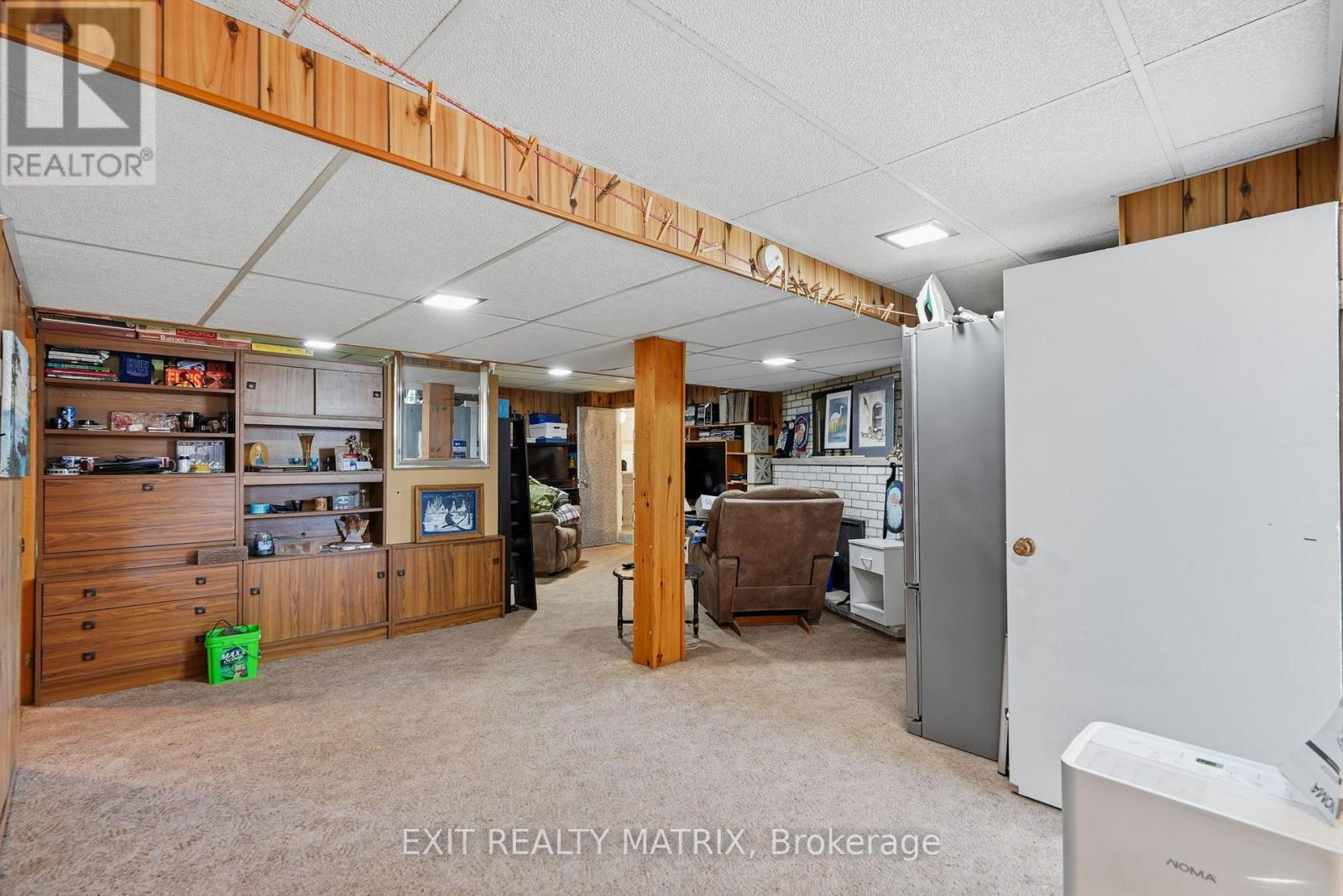 1055 Victoria Street Property Photo 21
