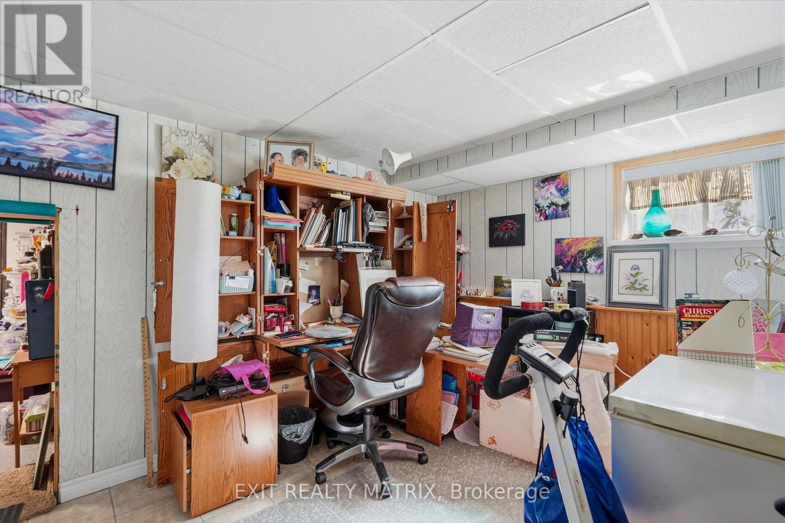 1055 Victoria Street Property Photo 29